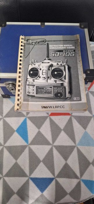 Radiocomanda Sanwa SD10G pe 2.4 Mhz cu 3  receptori ,cutie transport