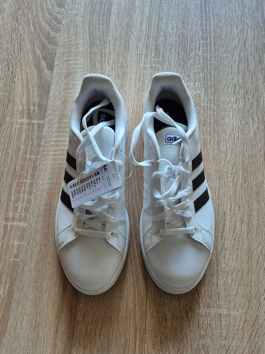 Кецове Adidas размер 44 2/3 - нови