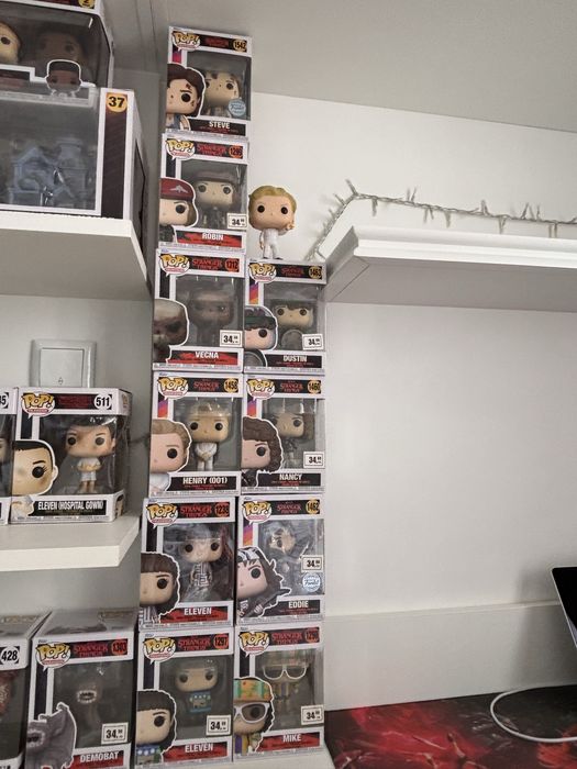 ЕВТИНО Stranger Things funko pop figure