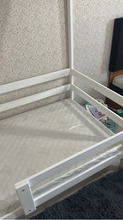 Продам детскую кровать