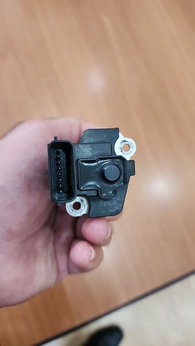 ДМРВ (MAF датчик) от Каптива 3.0L, оригинальная GM