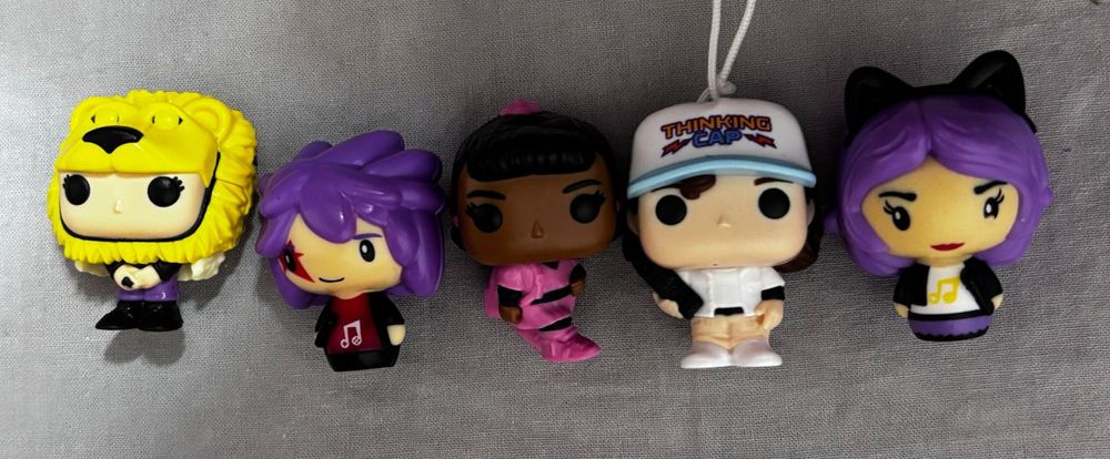 Осд ( очень странные дела) фигурки обмен