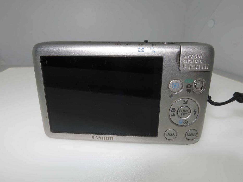 Canon IXUS 130 ултра компактен цифров фотоапарат цифрова камера отличе