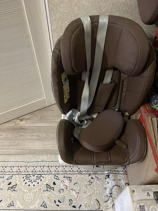 Детская автокресло
