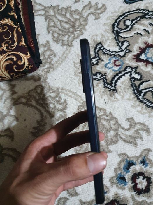 Infinix smart 8 holati yaxshi  telefonda kelishiladi ekran almashmagan