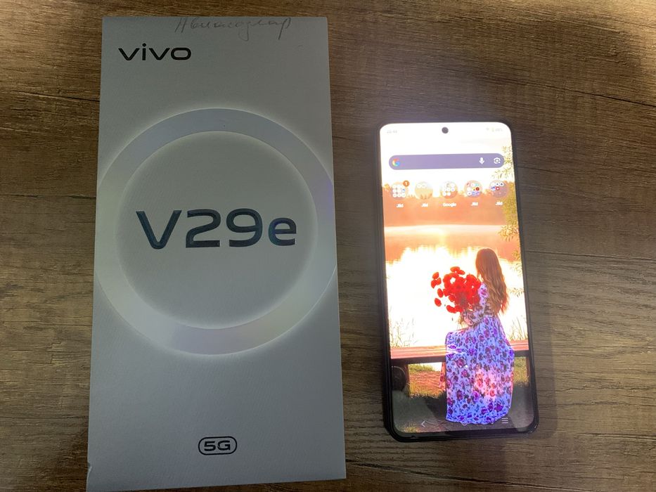 Vivo  V 29 e 8+8  256 idyal