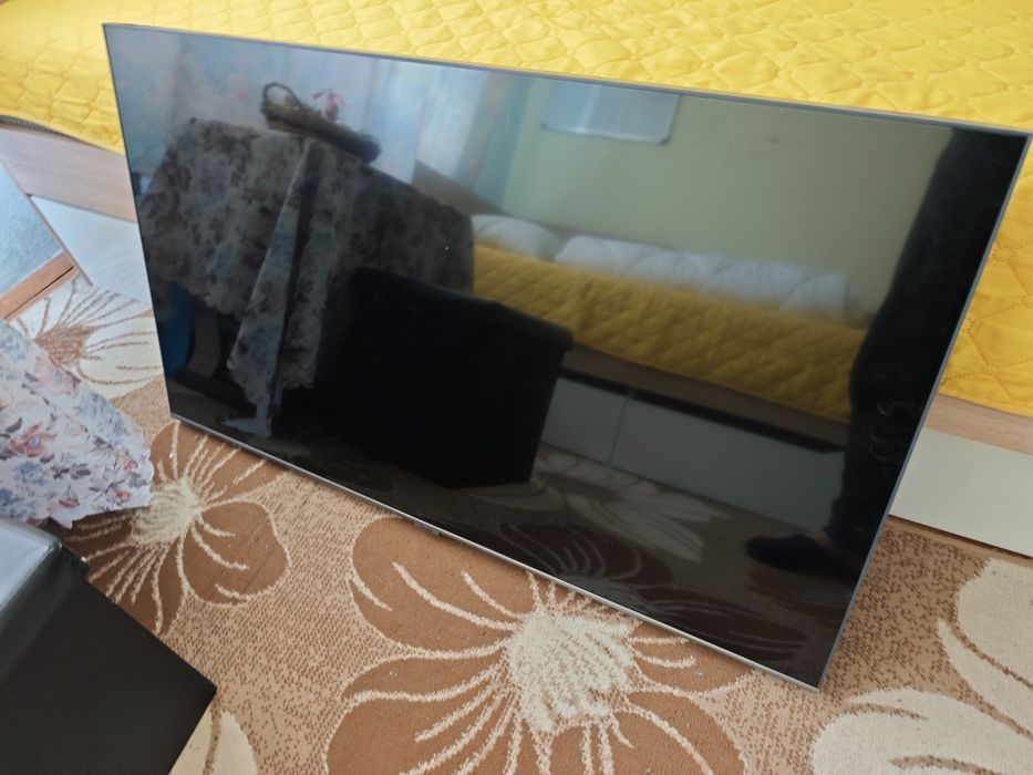 Samsung  QLED 50"