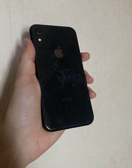 iPhone XR       ..