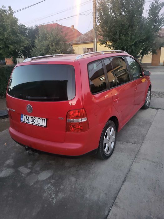 Vând vw turan 7 locuri 1.9 tdi