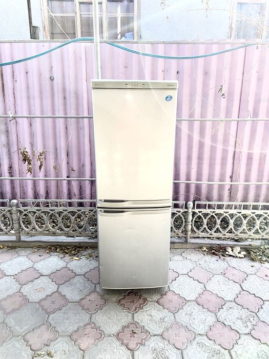 Продам холодильник рабочий 100% с доставкой