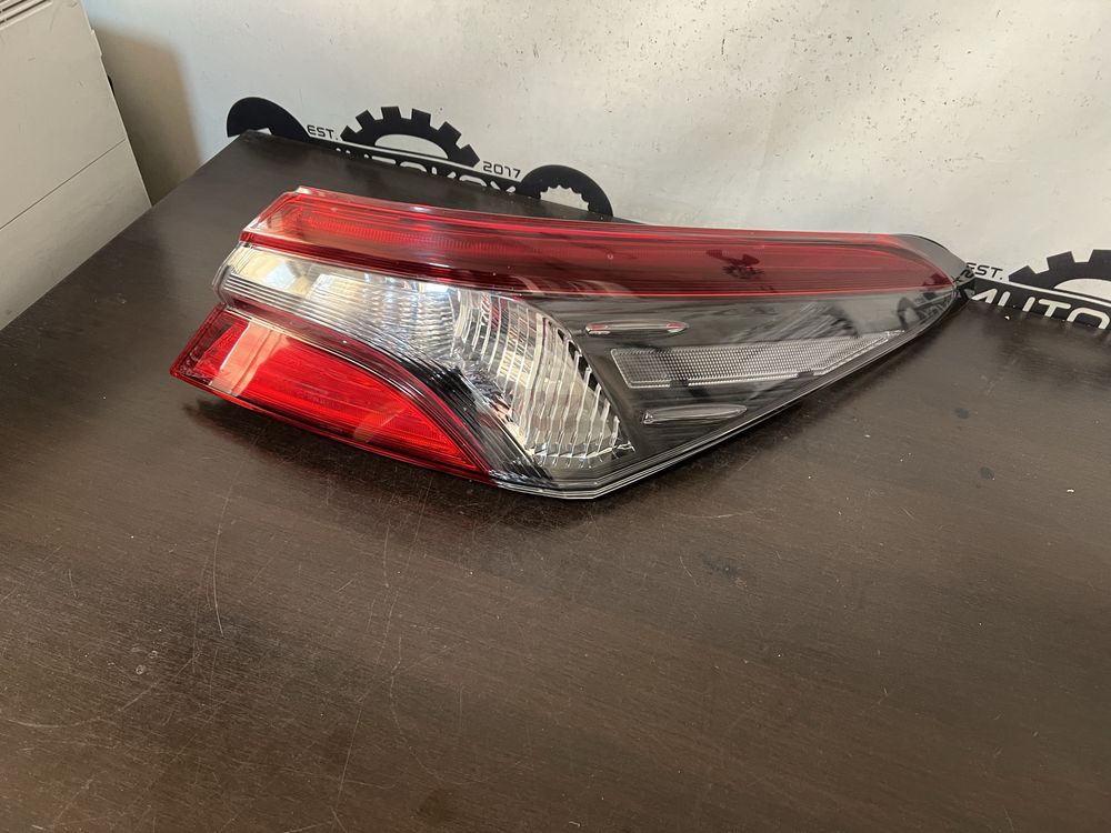 Stop dreapta bec si led Toyota Camry an 2018-2020
