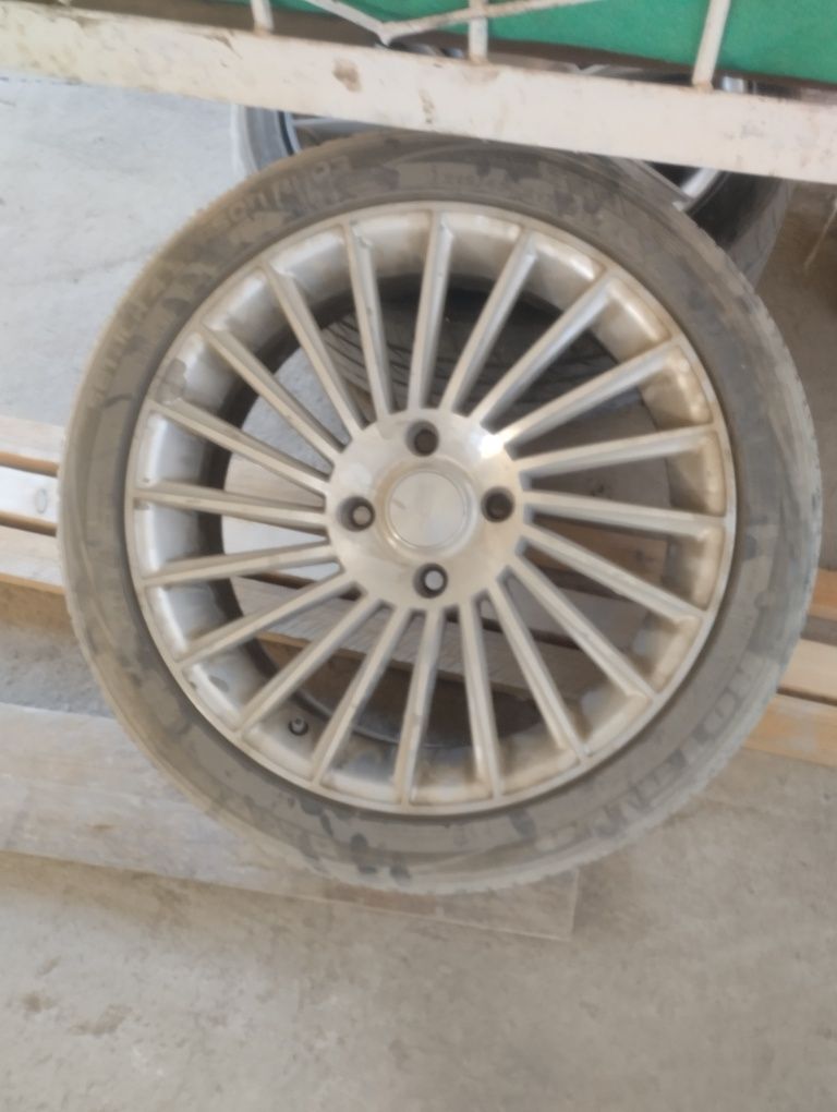 R 17 lik lacetti dan yechilgan svarkasi yoq