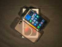 Продавам гаранционен - iPhone SE 3rd Gen – перфектно състояние + подар