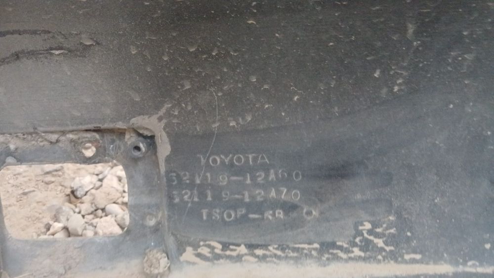 Бампер от тойоты