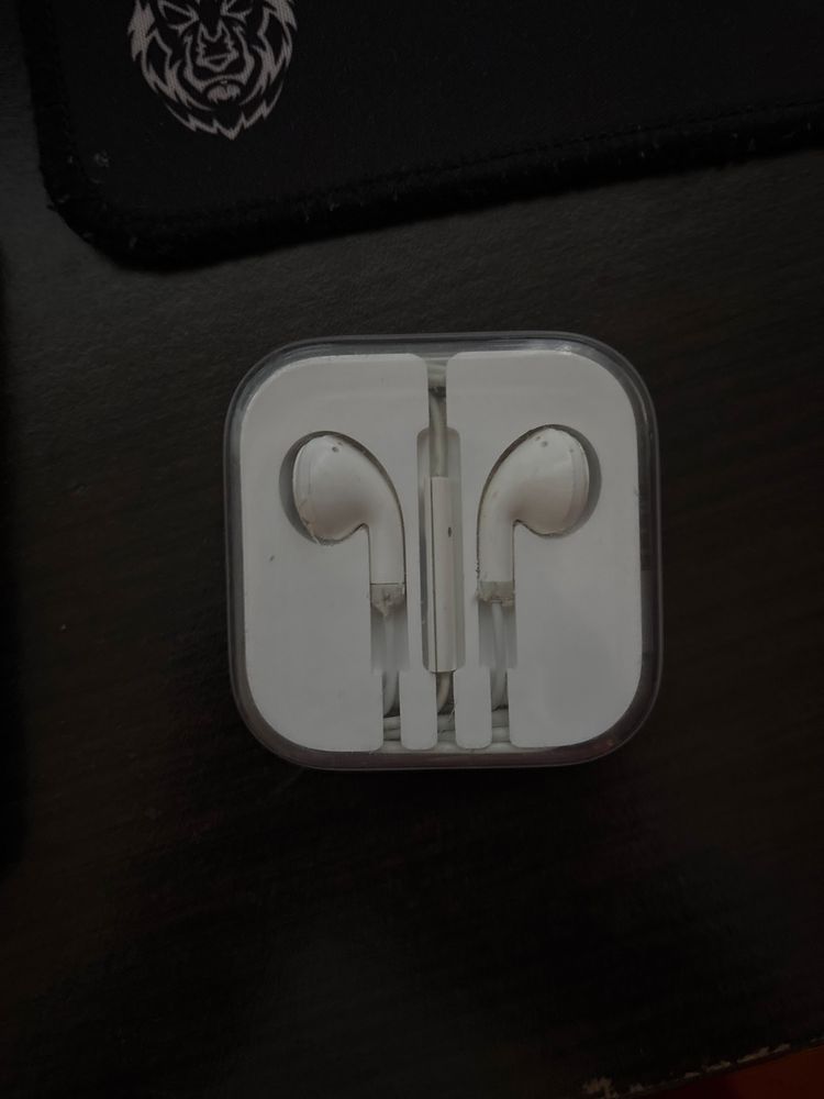 Vând iPhone 4s pentru colecținari 16gb