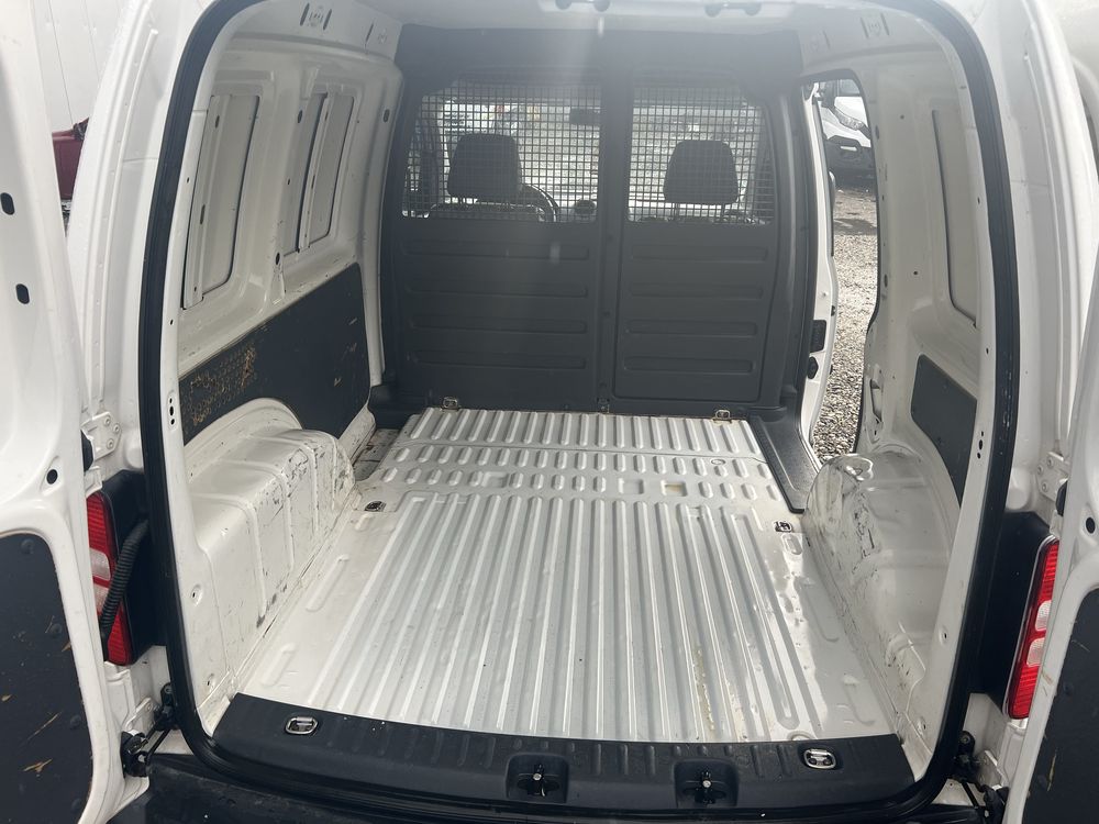 Volkswagen Caddy 2012