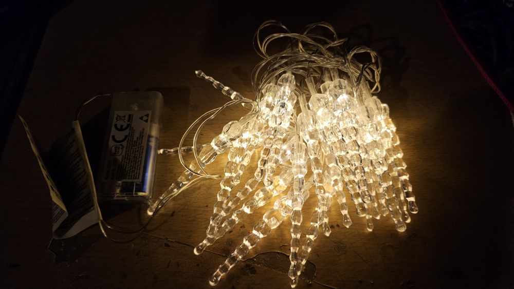 Instalatii de Craciun LED cu baterii