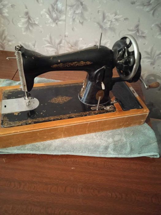 Швейная машина ручная