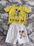 Продам костюм и футболку для девочки 6-7 лет рост 122 Zara
