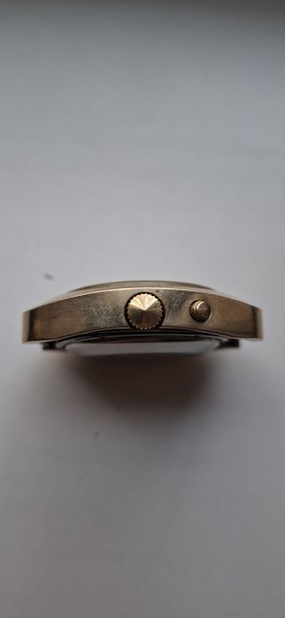 Продам часы ау10 позолоченные