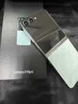 Samsung Galaxy Z Flip 5 512 Gb г.Шымкент, пр.Республики 40/34 лот 4017