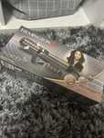 Вътряща се четка сешоар remington keratin protect