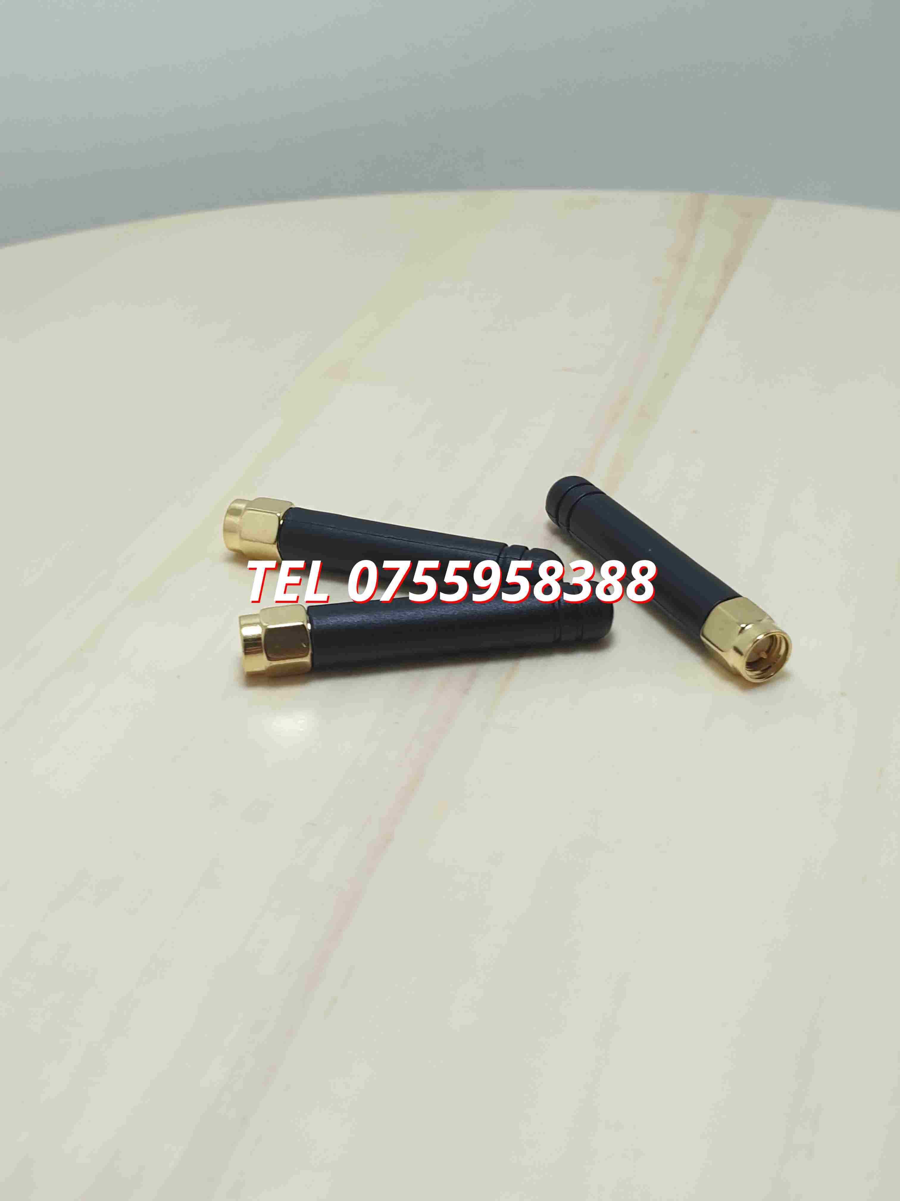 Antena Gsm Gprs 3g Cu Conector Sma 2db