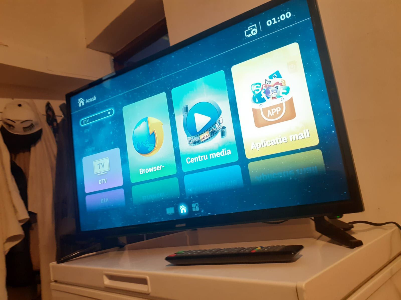 Vând smart tv Vision Touch