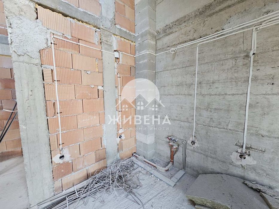 Продавам нов 3-стаен мезонет, кв. Погребите, площ 124 кв.м