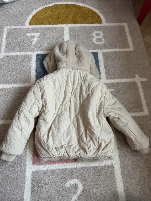Geaca Zara pt fete cu 2 fețe marimea 5-6 ani (116 cm)