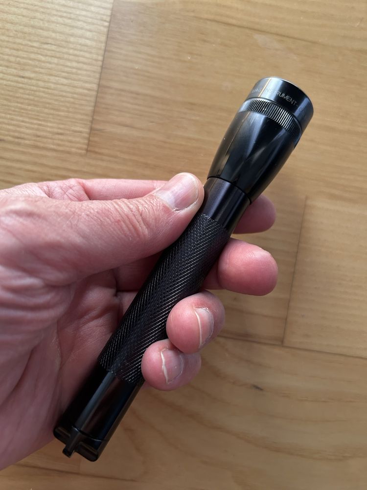 Lanterna americana MAGLITE