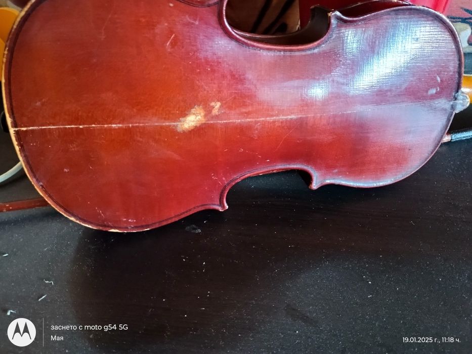 Много стара цигулка