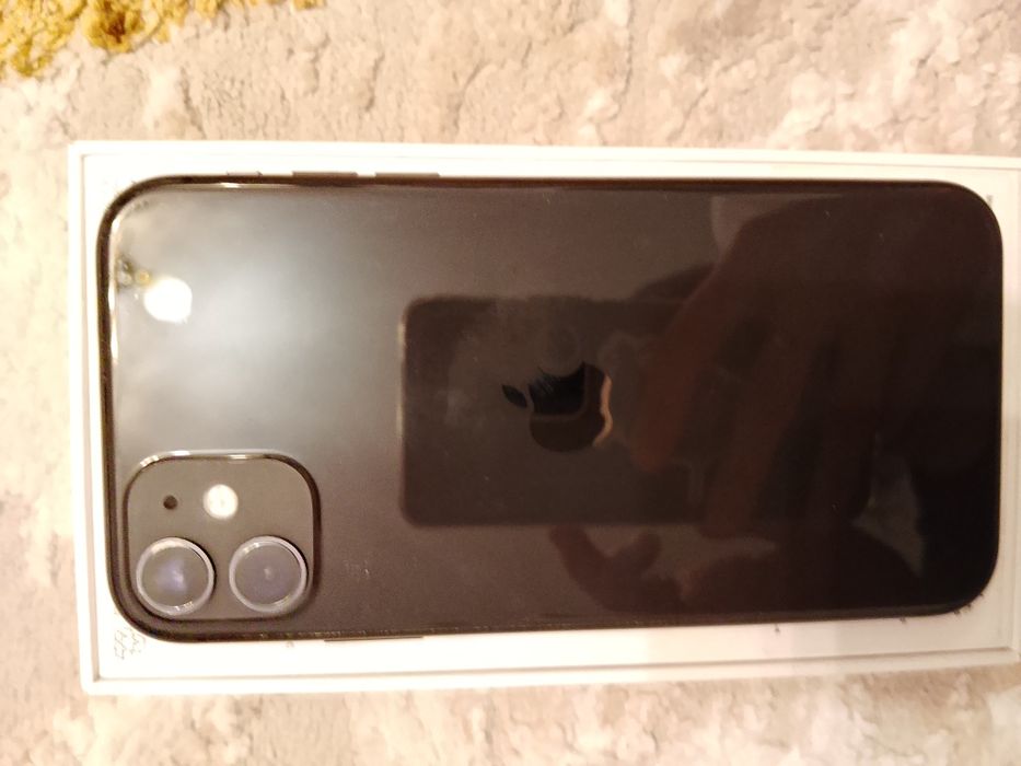 Iphone 11 бу с коробкой чёрный