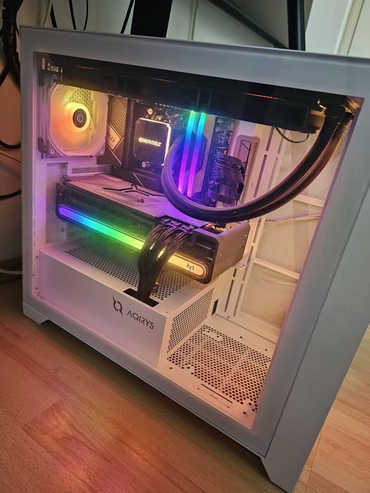 Vand PC Gaming 7800x3d, RX7900XT,Monitor,birou si scaun
