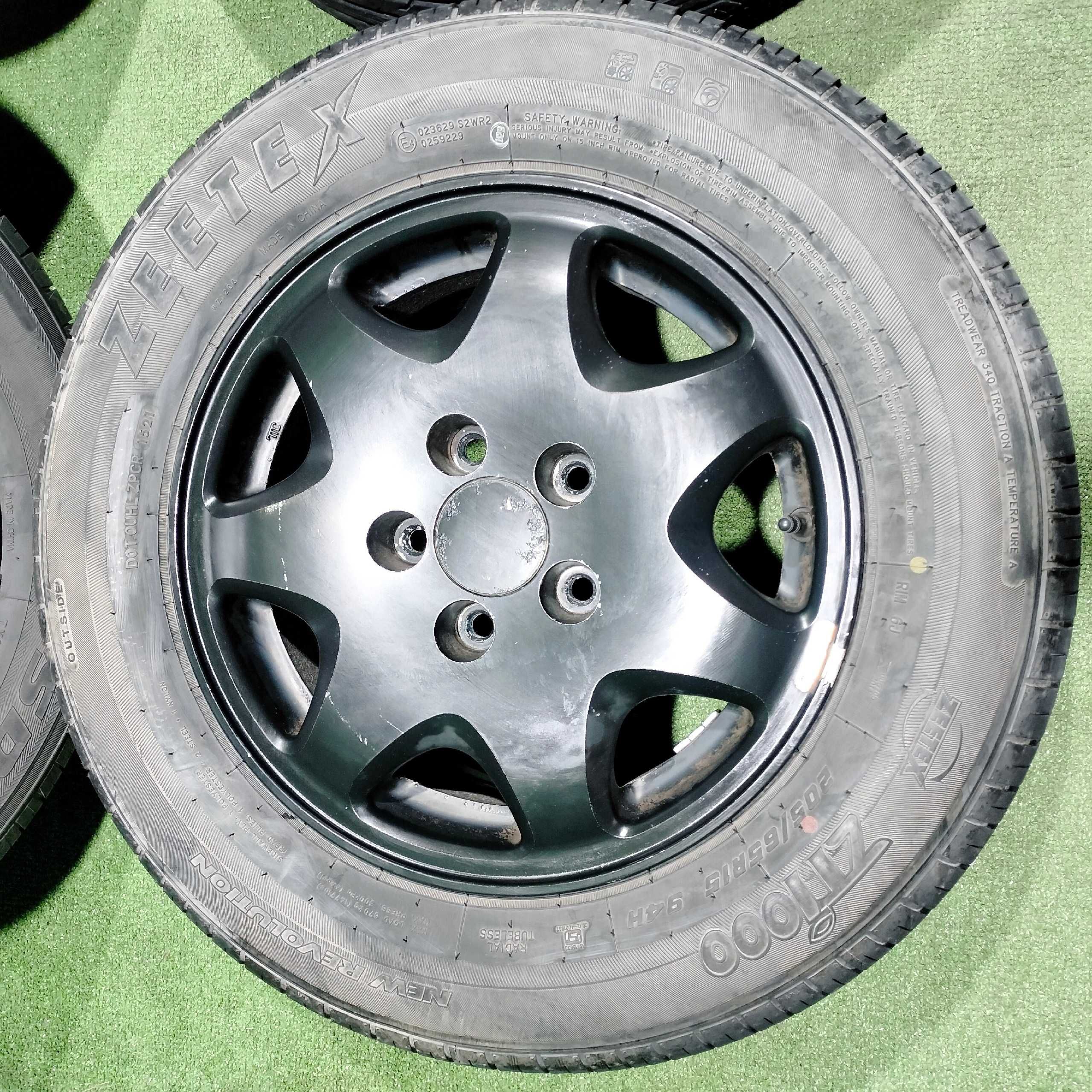 Продам Диск на HONDA с шинами Toyo / Zeetex 205/65 R15 лето