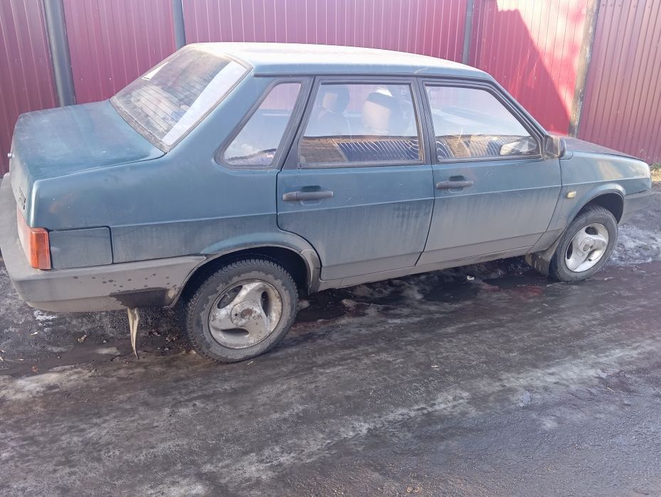 Продам срочно Ваз 21099 в хорошем состоянии торг