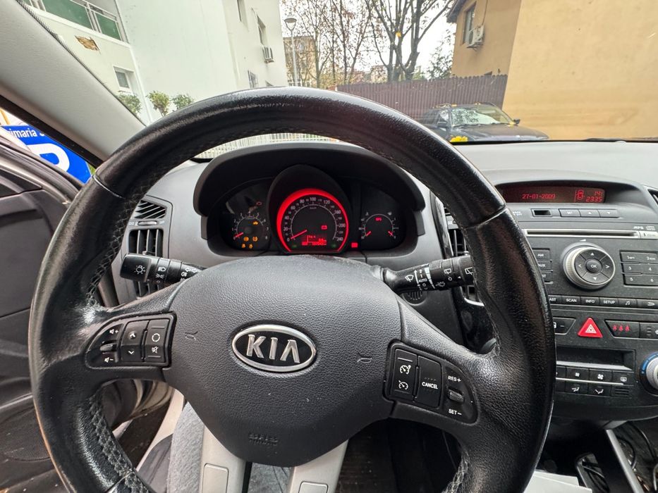 KIA model CEED 2011