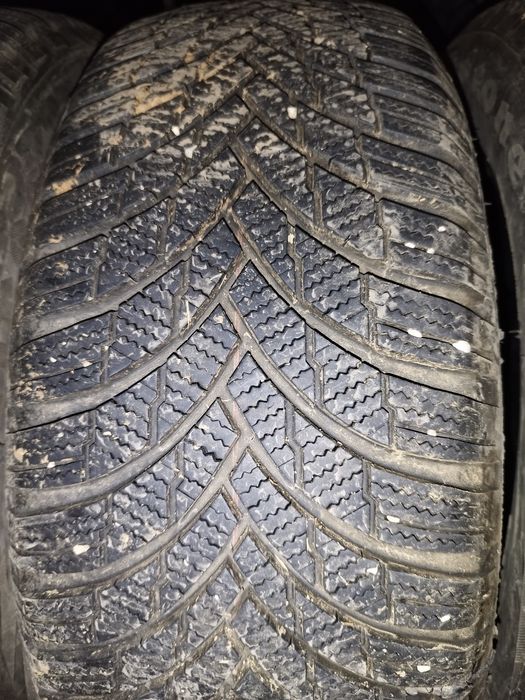 Продавам 2бр. Зимни Гуми FIRESTONE 205/55/16
