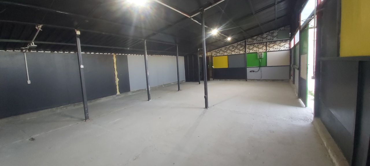 Дава се под наем Склад в Варна, м-т Кокарджа - 130 кв.м за 510 € - Снимка #5