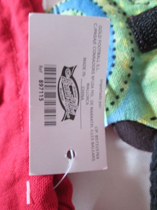 Лот нови -2 бр.летни шапки SKONDRAS и чантичка,памук и лен, с етикет
