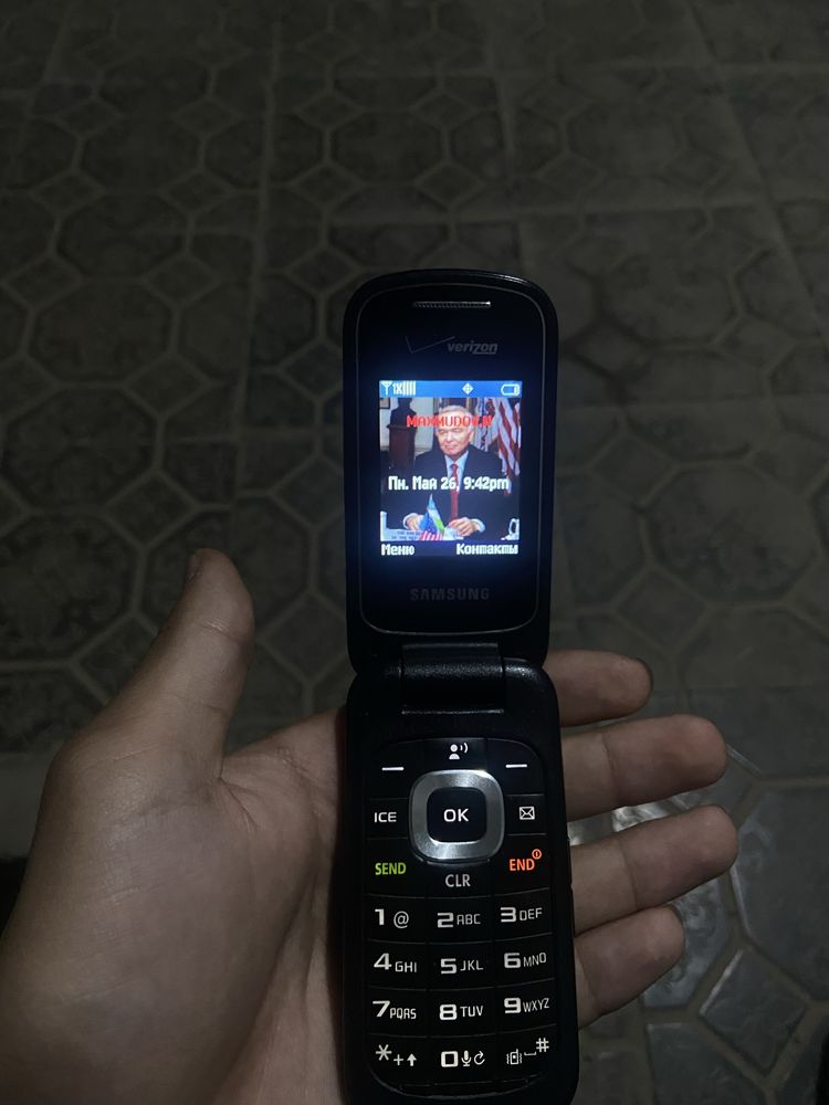 Samsung verizon gusto 3 , густо 3