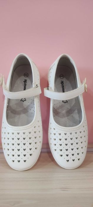 Обувки за момиче