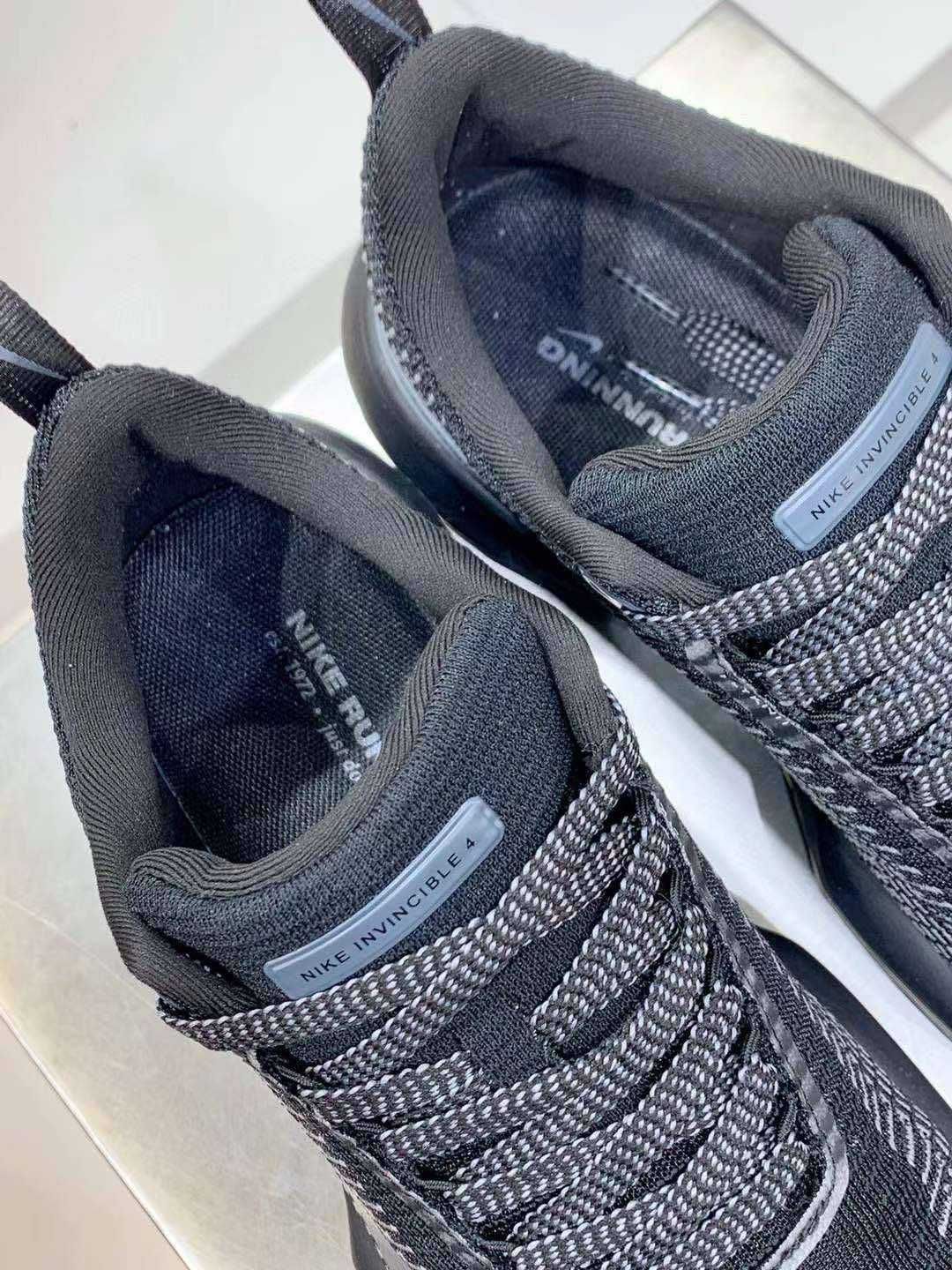 Нови мъжки маратонки Nike Invincible run 4 налични 43 и 44