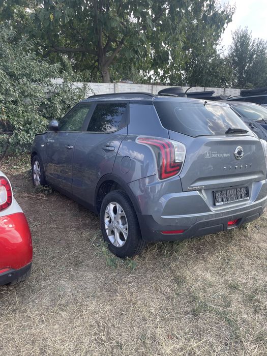 Sangyong Tivoli 2022 1.5 automata 4x4 avariata