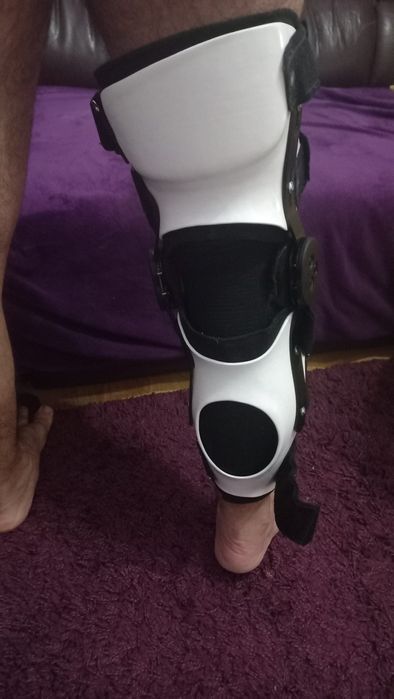 Orteza genunchi drept