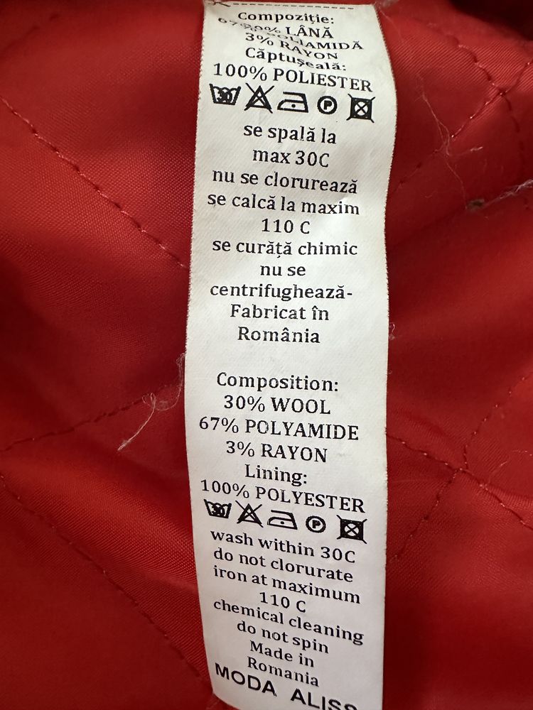 Palton scurt 30% lână