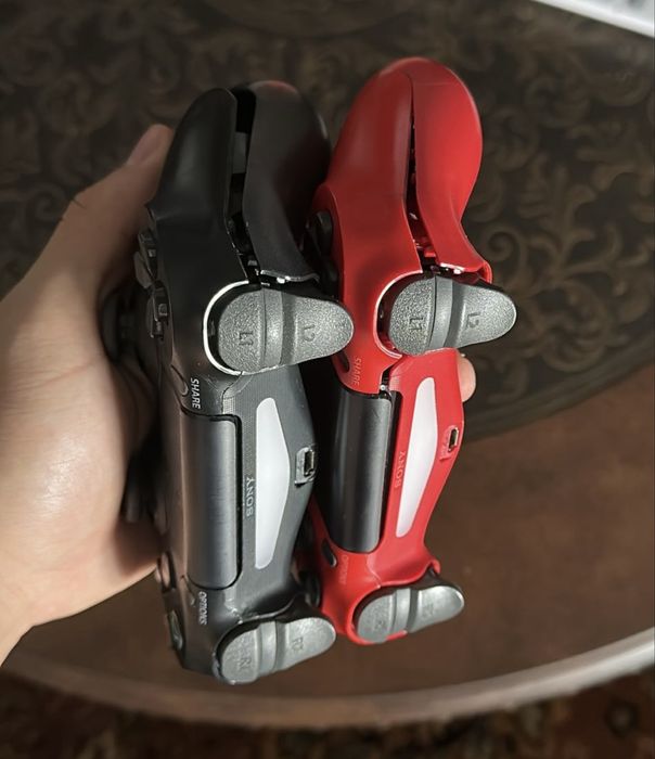 PlayStation 4 , Slim