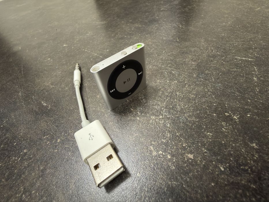 Apple IPod shuffle 4th Generation