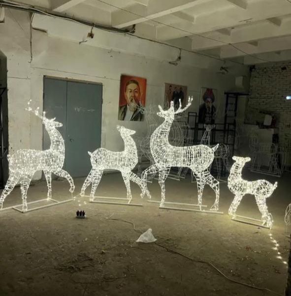 Новогодние фигуры МАФЫ скульптуры украшения световые олени