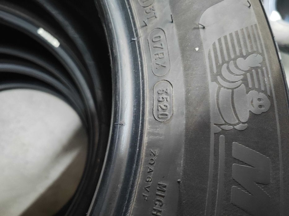 4бр.зимни гуми 225/65/17 Michelin